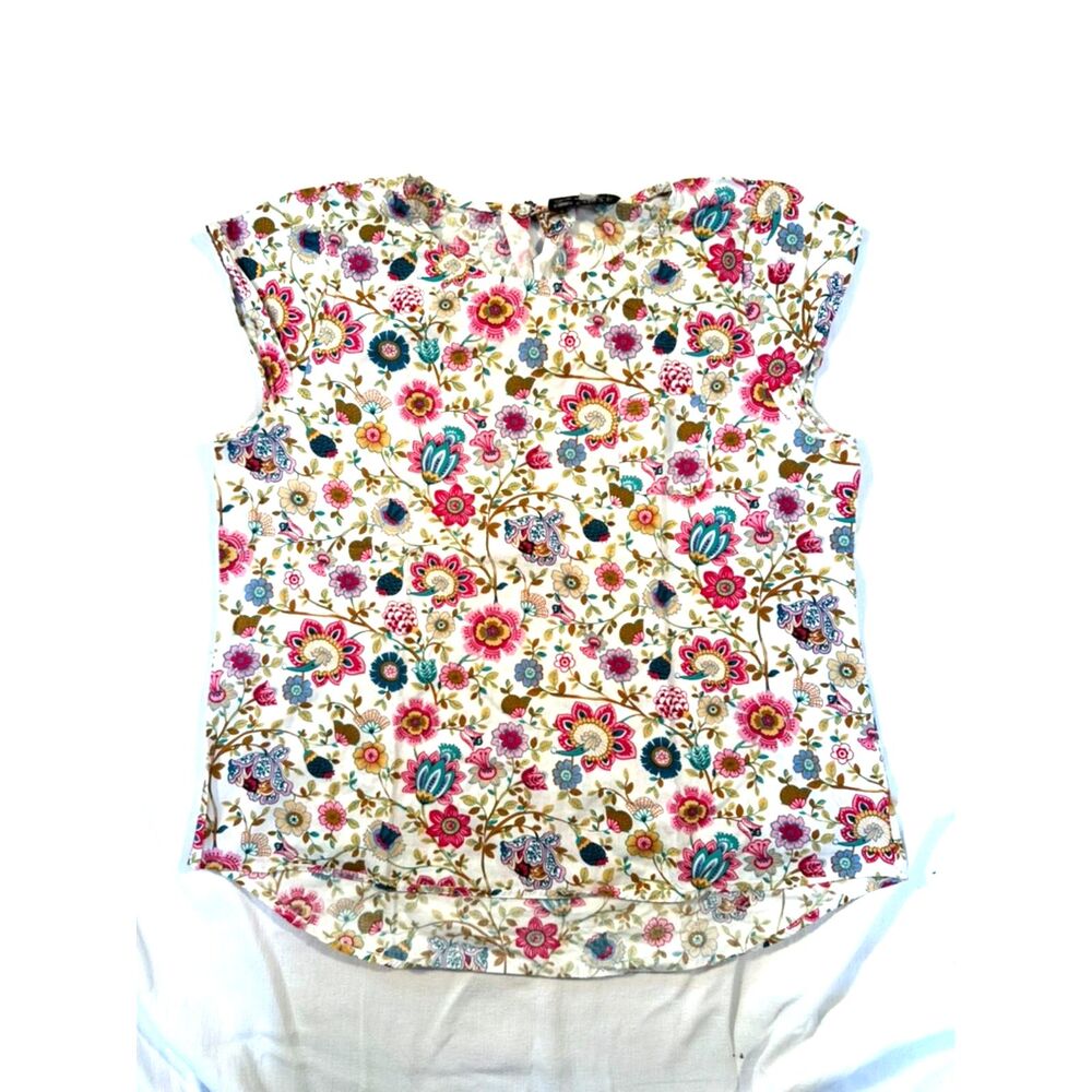 Stunning floral top from Boutique Onze Montreal in XXL